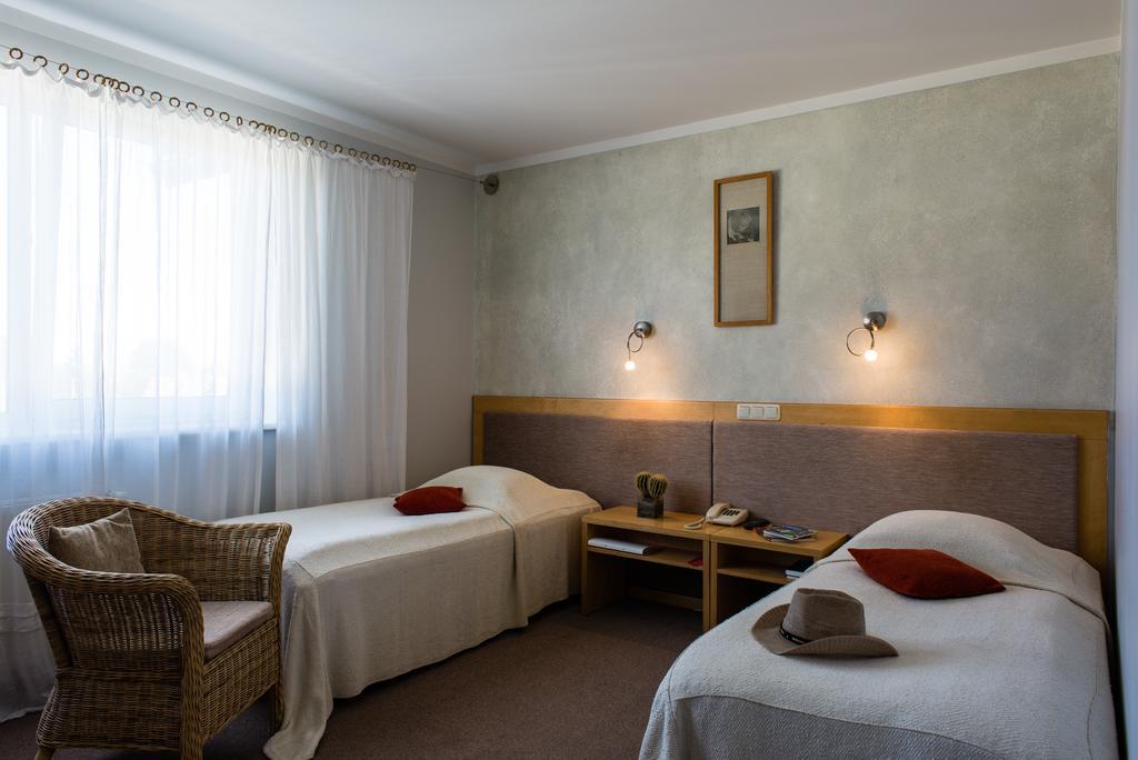 Hotel Sanvilla Sigulda Kamer foto